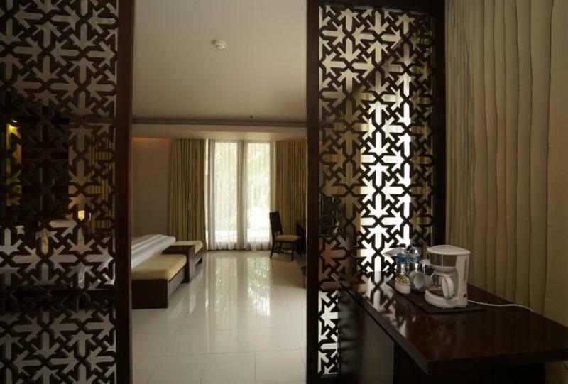 Hotel The Pade 3*