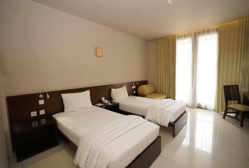 The Pade Hotel 3*
